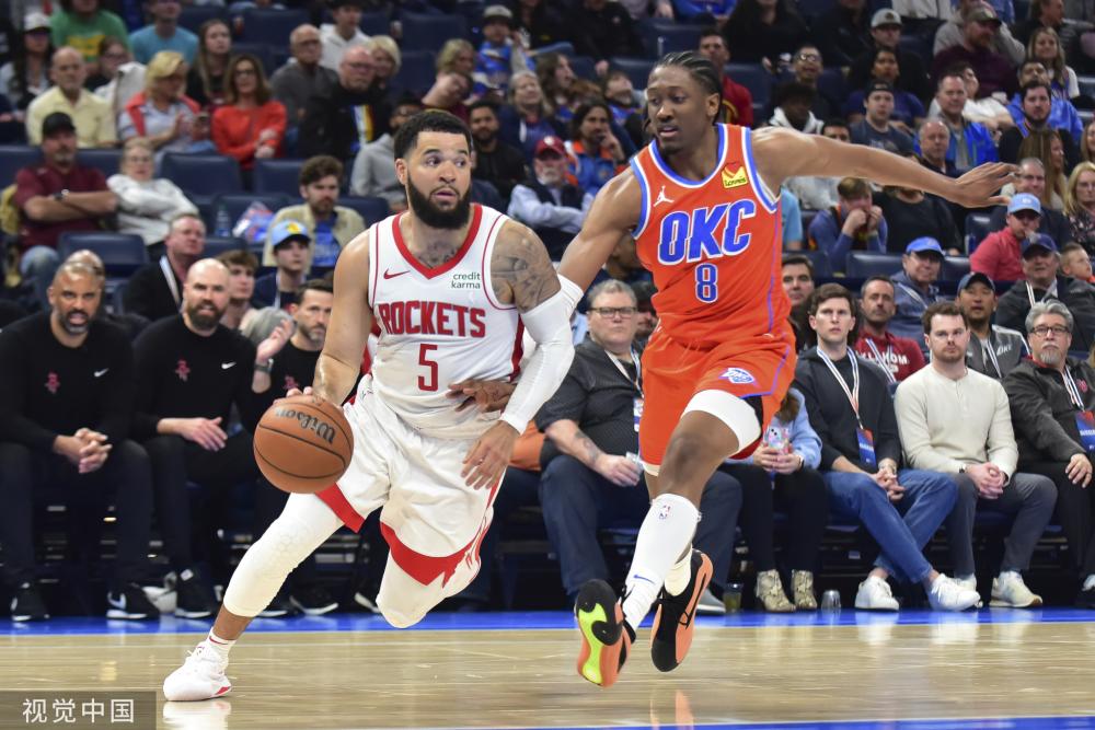 裁判们的执 裁判们的执